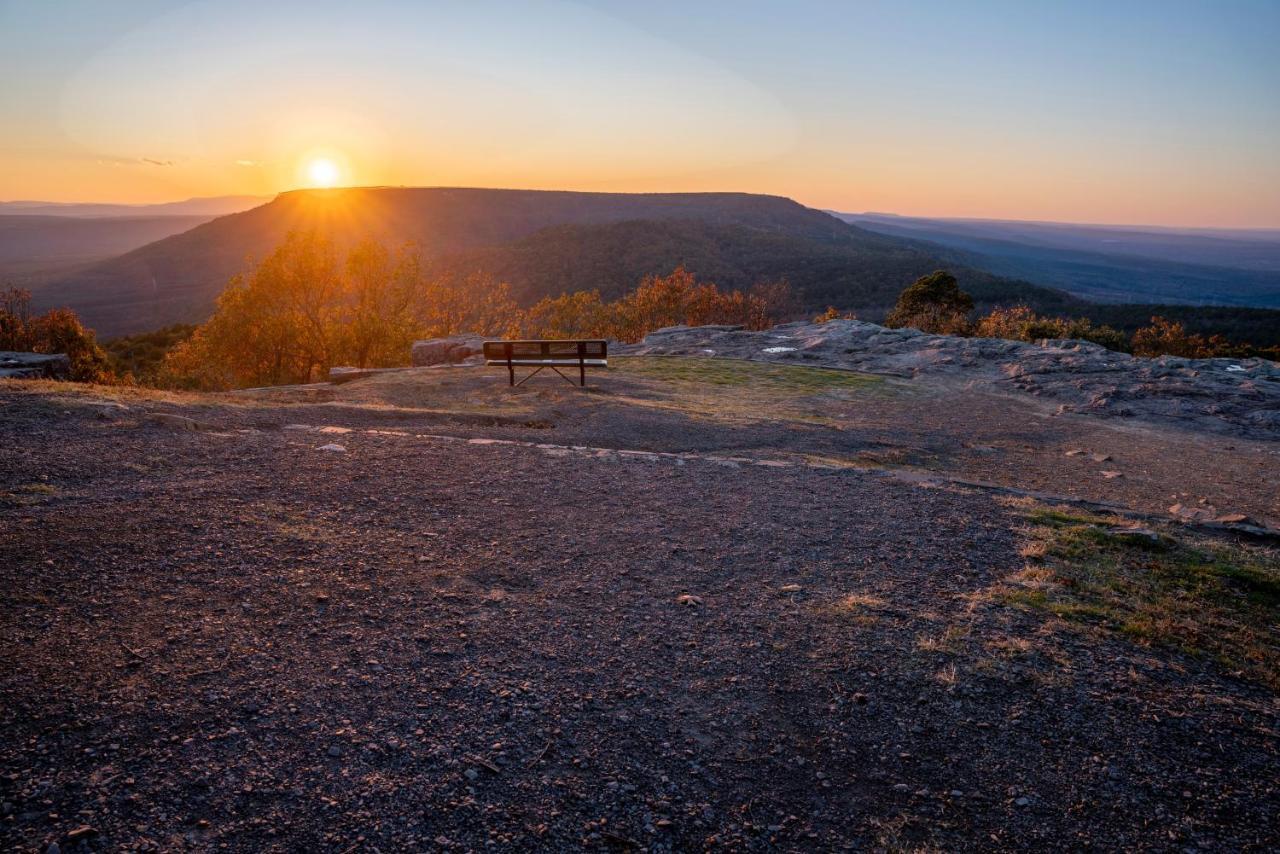 הוילה Dardanelle Nebo'S Foot, Hiking And Biking Escape With Game Shed מראה חיצוני תמונה